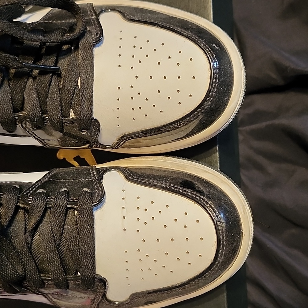 Jordan 1 Mid - Picture 3 of 7